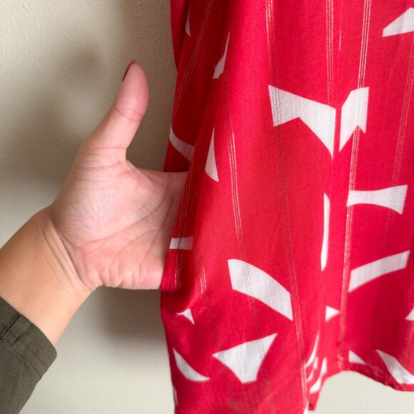 Selection by Ulla Popken Red + White Abstract Metallic Thread Button Up Blouse - Picture 4 of 9